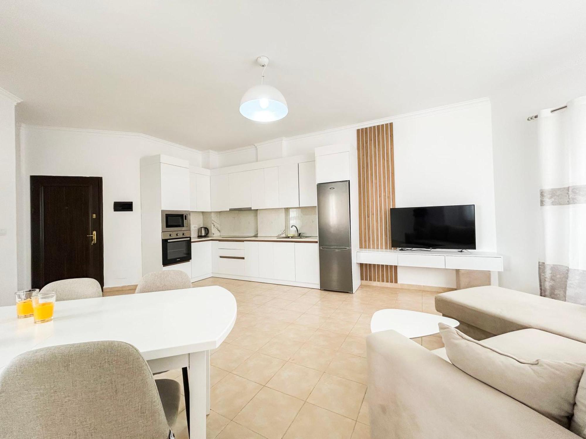 Beyond Seaview 835 Durrës